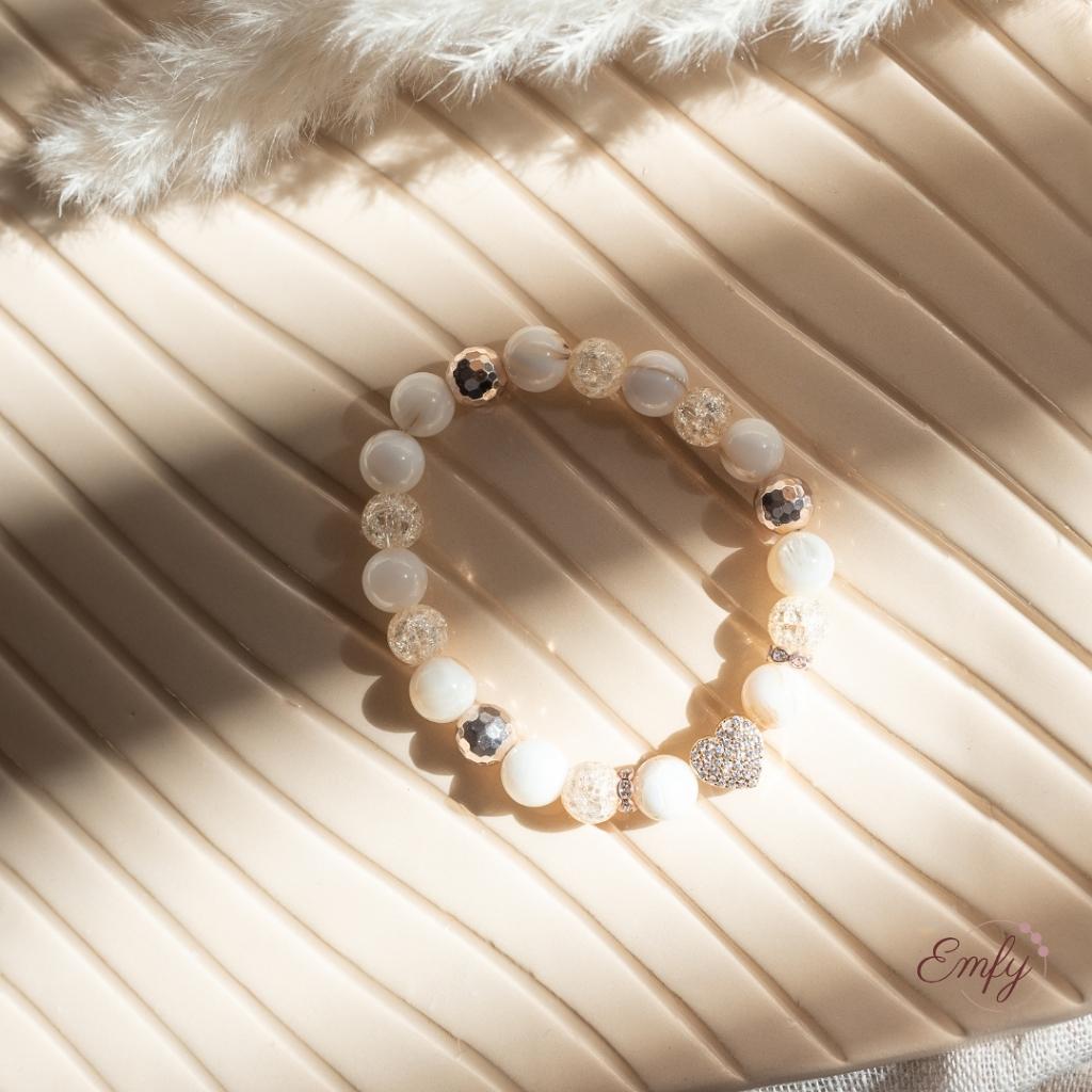 emily-1-asvanykarkoto